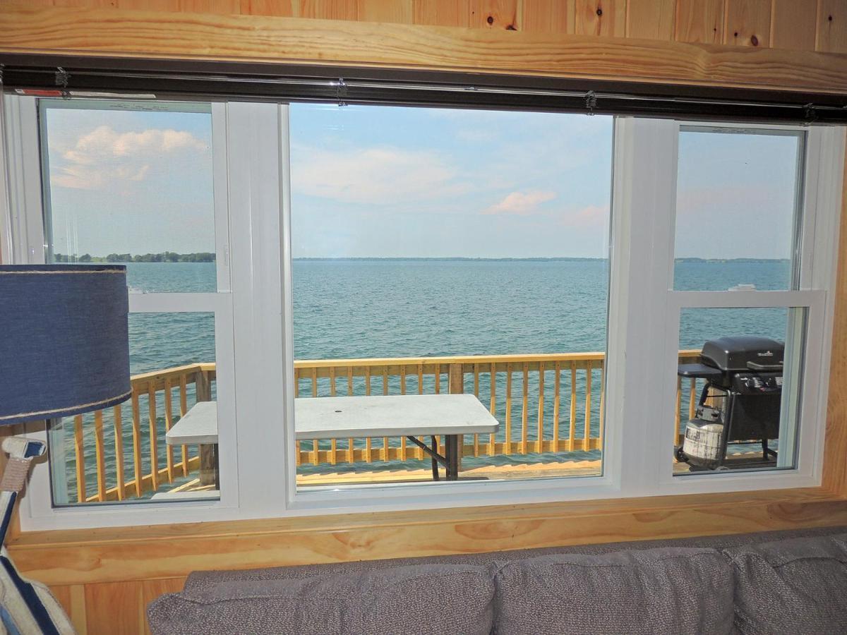 Angel Rock Waterfront Cottages Cape Vincent ภายนอก รูปภาพ